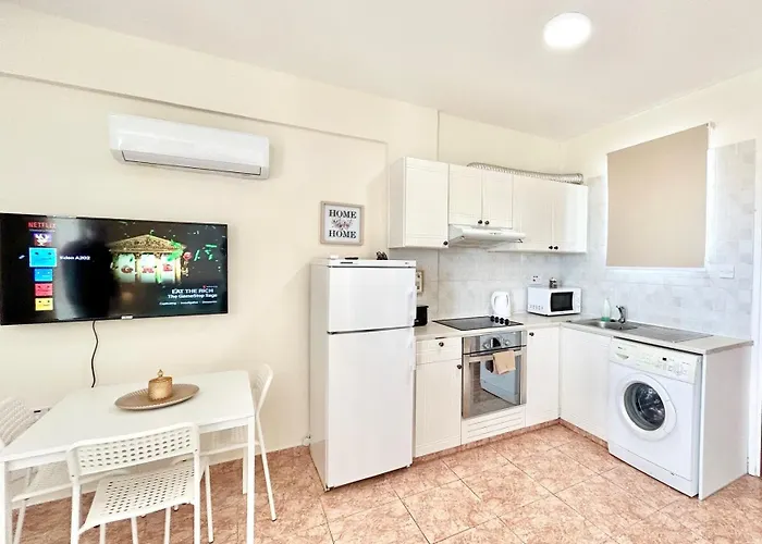 Sun Julz - Eden Complex Sea View * Klorakas